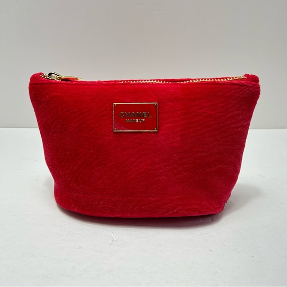 CHANEL MAKEUP Red Velvet Makeup Cosmetic Zip Pouch Bag - Picture 2 of 11